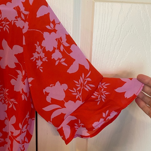 NWOT! LUSH Damaris Wrap Blouse - Picture 6 of 6